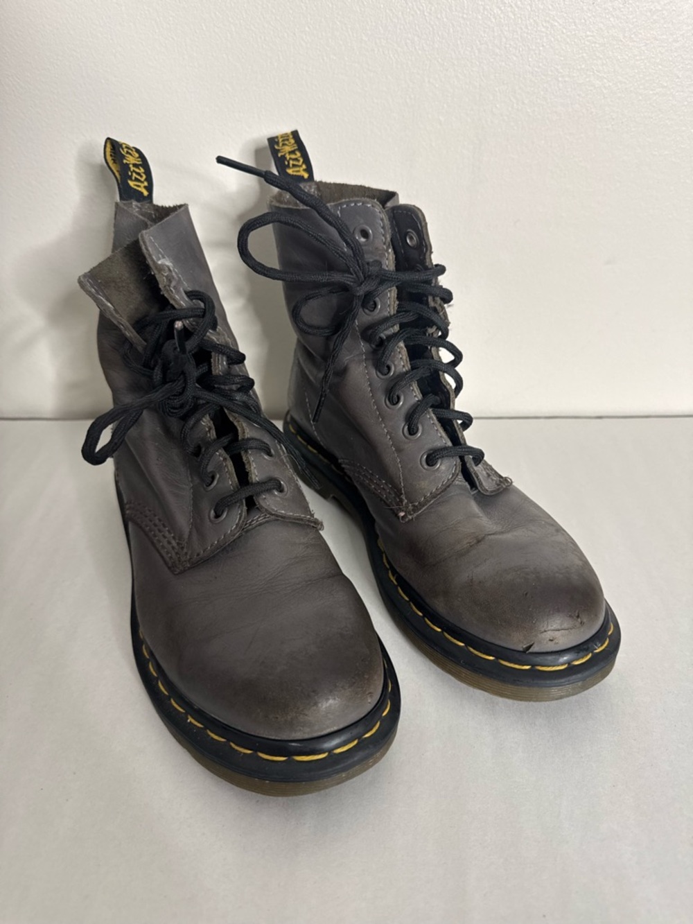 Dr. Martens 1460 Pascal Boot Gray Grey Combat Leather Lace-up 6.5